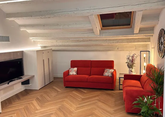 Casa Romano Luxury Green Apartments