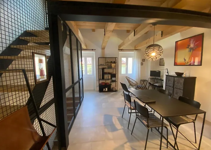 Bb7 House